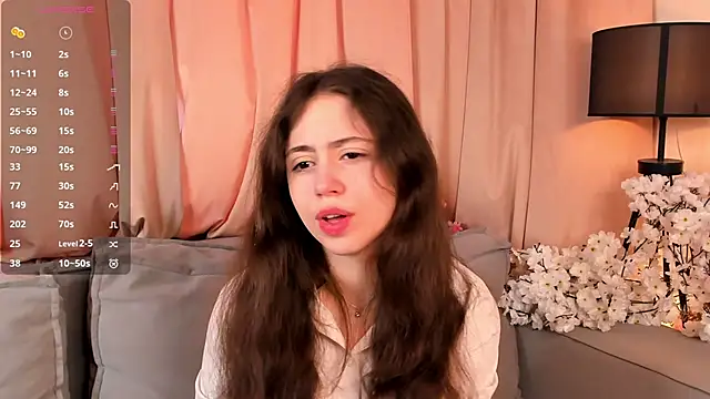 Snapshot of JulianaChapel chatting on September 9, 2025, 8:25 am JulianaChapel online show from September 9, 2025, 8:25 am