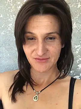 Snapshot of NikaSwan2831 chatting on September 25, 2025, 10:52 am NikaSwan2831 online show from September 25, 2025, 10:52 am