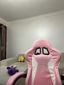 Snapshot of Lil-shawrie chatting on September 17, 2025, 6:31 pm Lil-shawrie online show from September 17, 2025, 6:31 pm