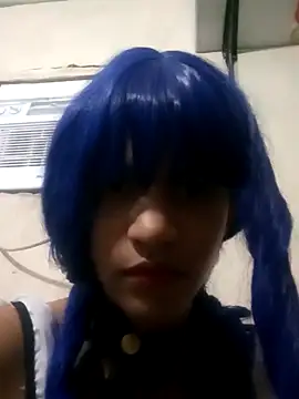 Snapshot of famousfox-69 chatting on October 20, 2025, 8:04 am famousfox-69 online show from October 20, 2025, 8:04 am