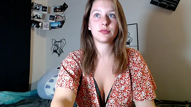 Snapshot of celeste_xxoo chatting on October 19, 2025, 12:11 am celeste xxoo online show from October 19, 2025, 12:11 am