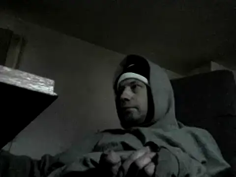 Snapshot of skateboy78 chatting on January 23, 2025, 11:58 am skateboy78 online show from January 23, 2025, 11:58 am