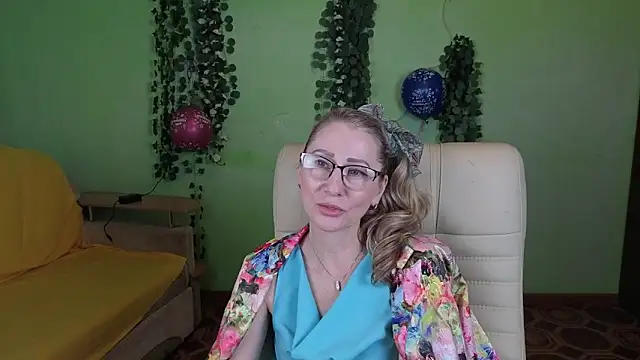 Snapshot of Habibi_Honeyy chatting on September 26, 2025, 5:00 am Habibi Honeyy online show from September 26, 2025, 5:00 am