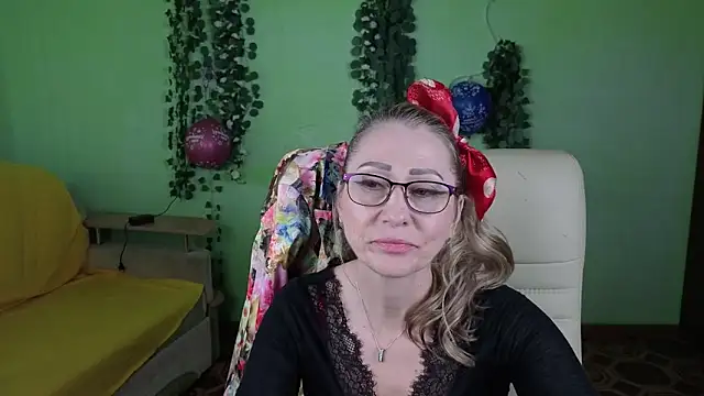Snapshot of Habibi_Honeyy chatting on September 27, 2025, 11:04 am Habibi Honeyy online show from September 27, 2025, 11:04 am