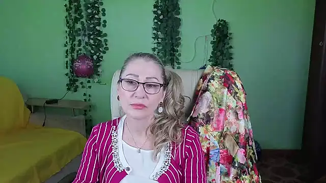 Snapshot of Habibi_Honeyy chatting on October 3, 2025, 4:53 am Habibi Honeyy online show from October 3, 2025, 4:53 am