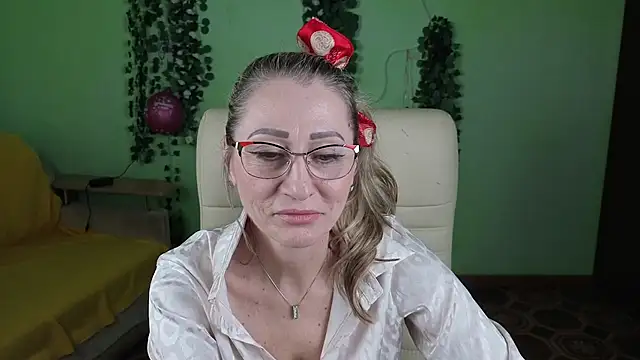 Snapshot of Habibi_Honeyy chatting on October 7, 2025, 5:04 am Habibi Honeyy online show from October 7, 2025, 5:04 am