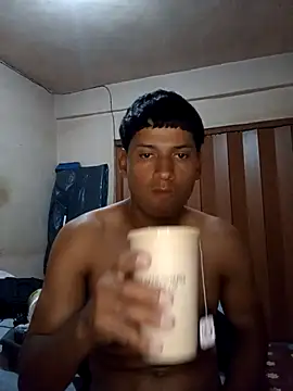 Facundo 2003  online show from October 12, 2025, 10:53 pm