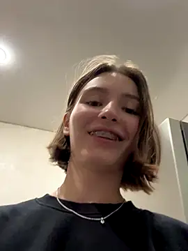 Snapshot of ZariaFlame chatting on September 26, 2025, 9:30 pm ZariaFlame online show from September 26, 2025, 9:30 pm