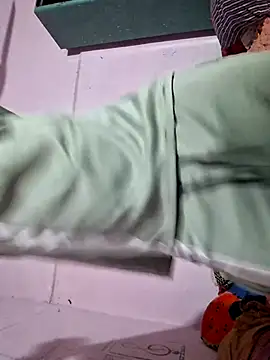 Snapshot of Cuteboy_here chatting on October 17, 2025, 3:10 am Cuteboy here online show from October 17, 2025, 3:10 am