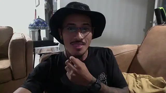 tanjir020 online show from November 11, 2025, 9:31 am