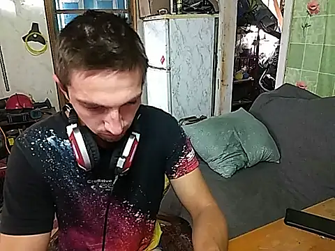 Snapshot of Alexilon chatting on September 10, 2025, 10:04 am Alexilon online show from September 10, 2025, 10:04 am