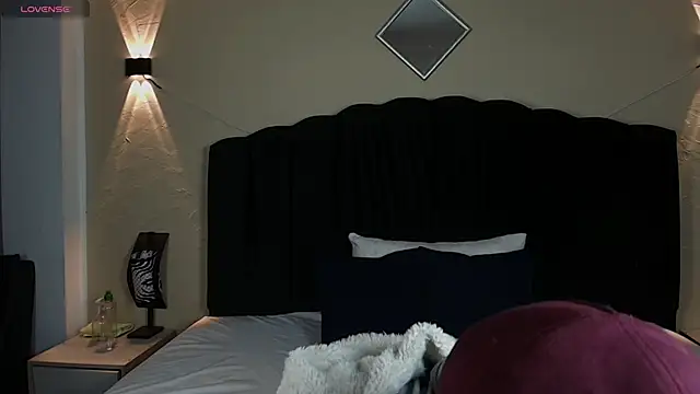 Snapshot of Aleecandrews chatting on September 10, 2025, 7:25 pm Aleecandrews online show from September 10, 2025, 7:25 pm