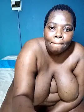 Snapshot of CuteHugeAxx chatting on October 29, 2025, 3:14 pm CuteHugeAxx online show from October 29, 2025, 3:14 pm