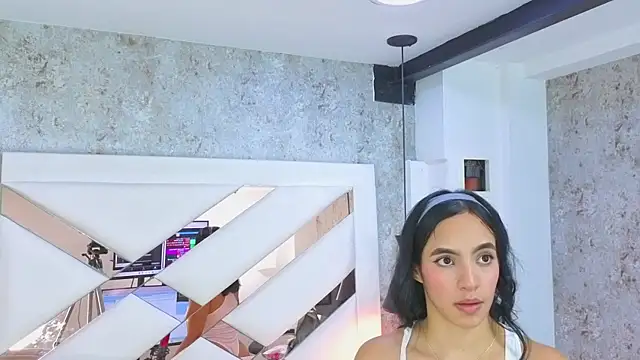 Snapshot of Saara_evans_ chatting on September 17, 2025, 7:59 pm Saara evans online show from September 17, 2025, 7:59 pm