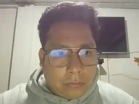 Snapshot of Napoleon246 chatting on October 12, 2025, 11:15 pm Napoleon246 online show from October 12, 2025, 11:15 pm