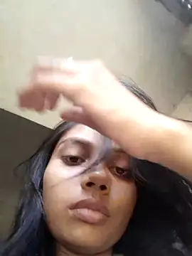 Snapshot of queen_girl_ chatting on September 29, 2025, 5:34 am queen girl online show from September 29, 2025, 5:34 am