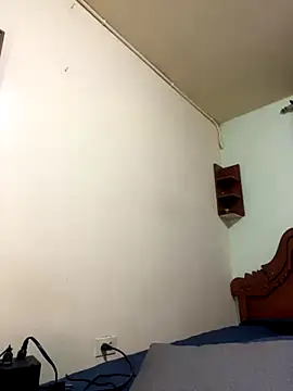 Snapshot of MaxDell chatting on September 16, 2025, 2:23 am MaxDell online show from September 16, 2025, 2:23 am