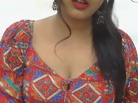 Snapshot of POOJA_199 chatting on October 3, 2025, 10:56 am POOJA 199 online show from October 3, 2025, 10:56 am