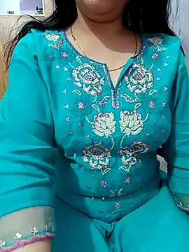 Snapshot of roshni_agrawal0 chatting on October 19, 2025, 4:29 pm roshni agrawal0 online show from October 19, 2025, 4:29 pm
