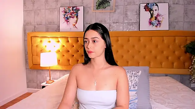 Snapshot of EmilyyRamirez chatting on October 25, 2025, 2:13 pm EmilyyRamirez online show from October 25, 2025, 2:13 pm