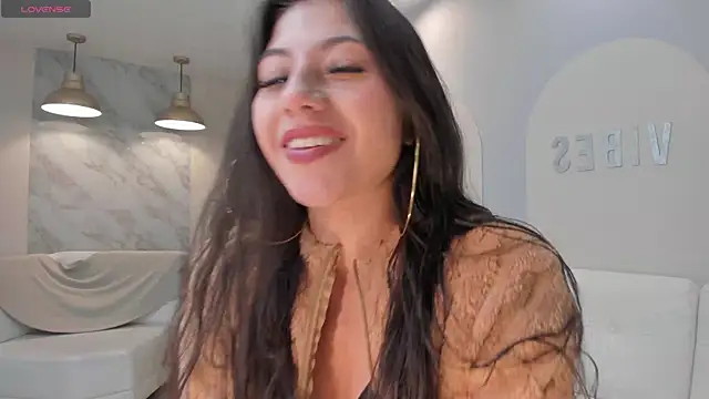 EsmeraldaGrace1 online show from October 4, 2025, 3:15 am