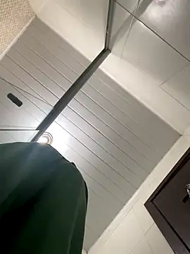 Snapshot of PIROCAGG21 chatting on October 15, 2025, 9:09 am PIROCAGG21 online show from October 15, 2025, 9:09 am