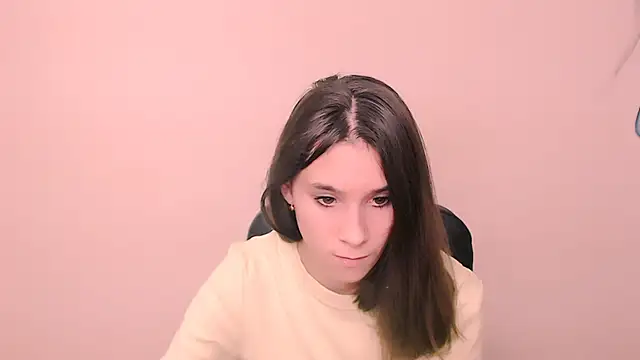 Snapshot of RosaRay_ chatting on October 18, 2025, 6:16 am RosaRay online show from October 18, 2025, 6:16 am