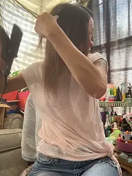 Snapshot of Candy_Shower chatting on September 17, 2025, 6:09 pm Candy Shower online show from September 17, 2025, 6:09 pm