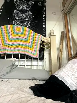 Snapshot of Candy_Shower chatting on October 5, 2025, 2:54 am Candy Shower online show from October 5, 2025, 2:54 am