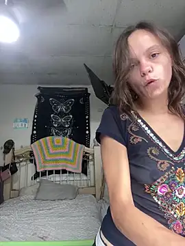 Snapshot of Candy_Shower chatting on October 12, 2025, 5:39 am Candy Shower online show from October 12, 2025, 5:39 am