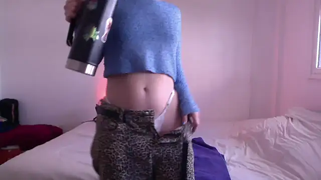 Snapshot of RenataWet chatting on October 8, 2025, 2:25 pm RenataWet online show from October 8, 2025, 2:25 pm