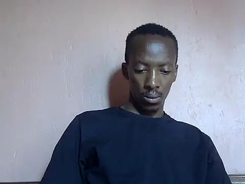 Snapshot of shadez94 chatting on September 12, 2025, 9:42 am shadez94 online show from September 12, 2025, 9:42 am