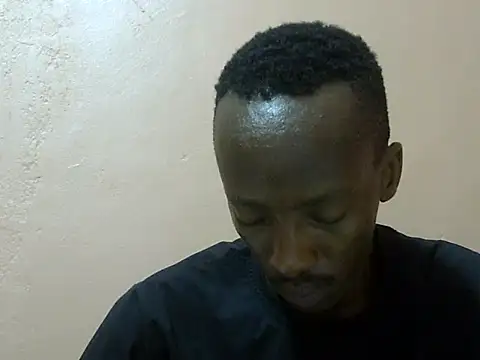 Snapshot of shadez94 chatting on October 4, 2025, 7:12 pm shadez94 online show from October 4, 2025, 7:12 pm