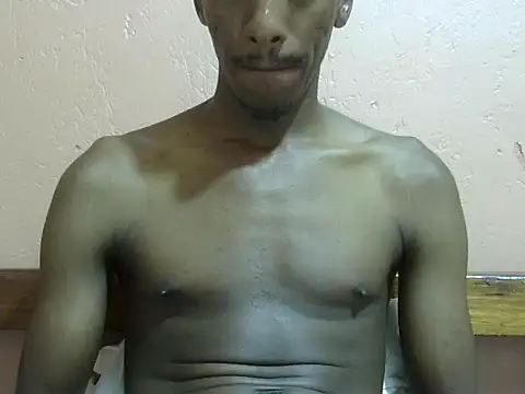 Snapshot of shadez94 chatting on October 9, 2025, 10:30 pm shadez94 online show from October 9, 2025, 10:30 pm