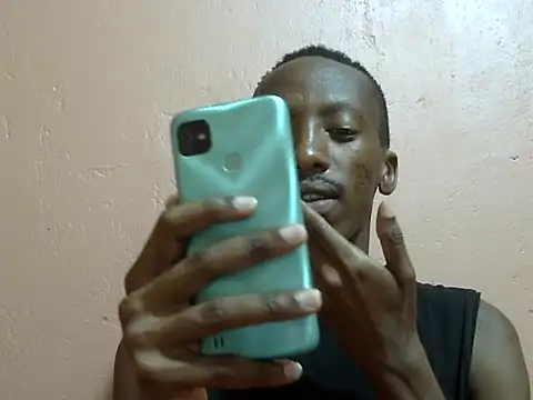 Snapshot of shadez94 chatting on October 12, 2025, 8:30 pm shadez94 online show from October 12, 2025, 8:30 pm