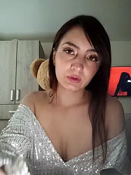 Snapshot of Lore111 chatting on November 17, 2025, 5:30 pm Lore111 online show from November 17, 2025, 5:30 pm