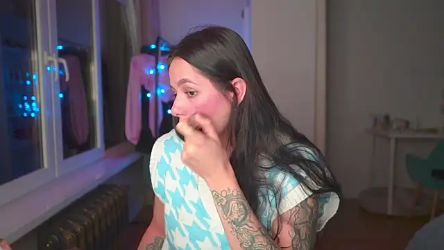 Snapshot of EwelynScott chatting on November 3, 2025, 7:15 pm EwelynScott online show from November 3, 2025, 7:15 pm