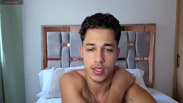 orionblaze69  online show from October 19, 2025, 10:21 pm
