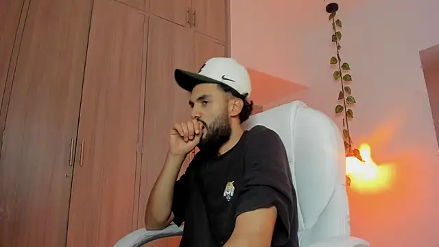 Snapshot of Ryan_Jackson_ chatting on September 9, 2025, 11:26 pm Ryan Jackson  online show from September 9, 2025, 11:26 pm