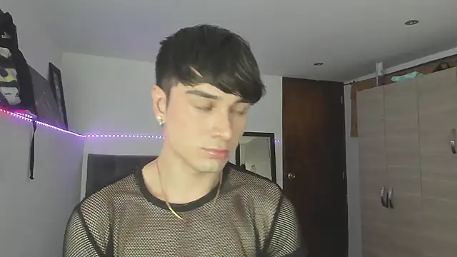 Snapshot of stevve_14 chatting on October 25, 2025, 3:47 am stevve 14 online show from October 25, 2025, 3:47 am