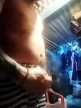 Snapshot of Karalxxx chatting on October 31, 2025, 10:44 pm Karalxxx online show from October 31, 2025, 10:44 pm