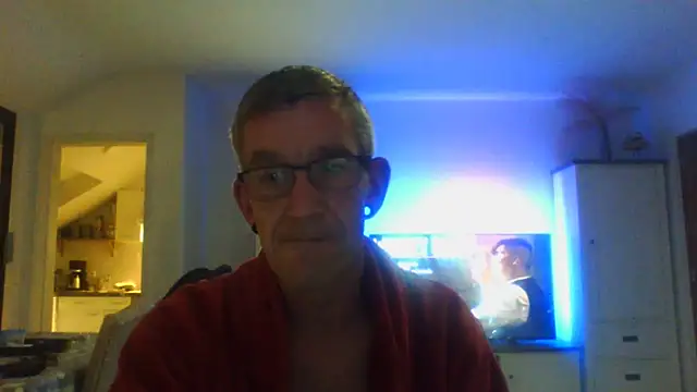 Snapshot of Kevinhot38 chatting on October 27, 2025, 7:29 pm Kevinhot38 online show from October 27, 2025, 7:29 pm