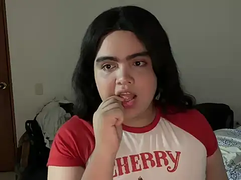 Snapshot of Ambarortiz chatting on October 30, 2025, 5:20 am Ambarortiz online show from October 30, 2025, 5:20 am