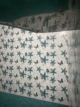 Snapshot of darkbluemoon chatting on October 17, 2025, 12:36 am darkbluemoon online show from October 17, 2025, 12:36 am