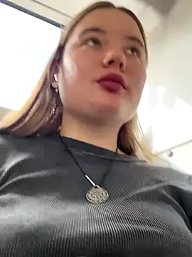 Snapshot of StephanieMur chatting on September 21, 2025, 6:04 am StephanieMur online show from September 21, 2025, 6:04 am