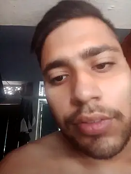 Snapshot of Desirock001 chatting on September 24, 2025, 1:09 am Desirock001 online show from September 24, 2025, 1:09 am