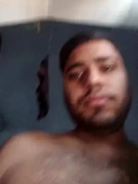 Snapshot of Desirock001 chatting on October 14, 2025, 1:39 am Desirock001 online show from October 14, 2025, 1:39 am