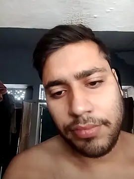 Snapshot of Desirock001 chatting on October 17, 2025, 2:04 am Desirock001 online show from October 17, 2025, 2:04 am