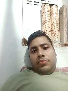 Snapshot of Desirock001 chatting on October 22, 2025, 3:01 pm Desirock001 online show from October 22, 2025, 3:01 pm