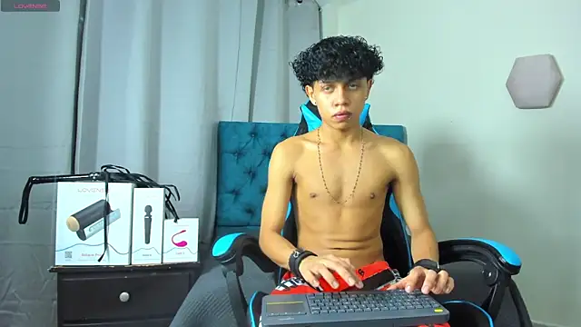 Snapshot of _taylor_black chatting on September 10, 2025, 1:16 am  taylor black online show from September 10, 2025, 1:16 am